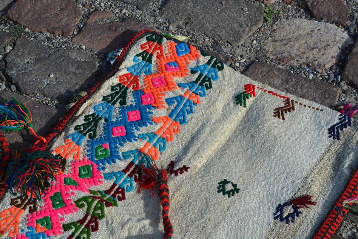 Tekke chuval, Oriental storage sack, Turkmen chuval, Turkish kilim rugs,  Vintage decor, Turkish bag pillows, Kilim pillows, 2x2.9 Ft AG572