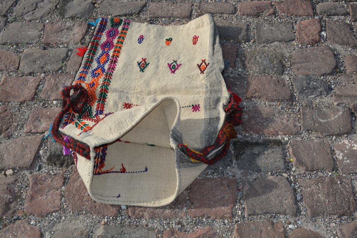 Oriental storage sack, Ersari chuval, Turkmen chuval, Turkish kilim rugs, Yomud chuval, Turkish bag pillows, Kilim pillows, 2.2x3.2 Ft AG576