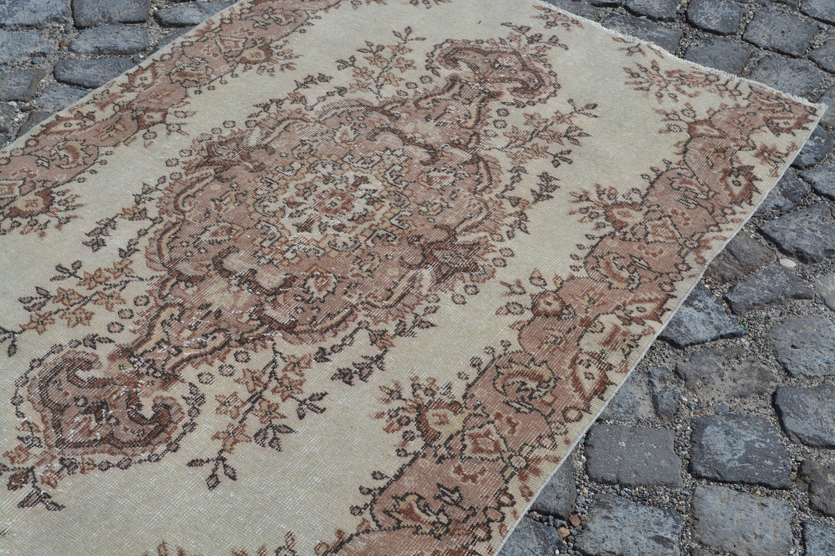 Vintage Oriental Rug, Turkish rug, Oushak rug, rug, Area rug, Vintage Rugs, Turkish carpet, medium size rug, Over dyed rug, 3.7x5.4 Ft AG593