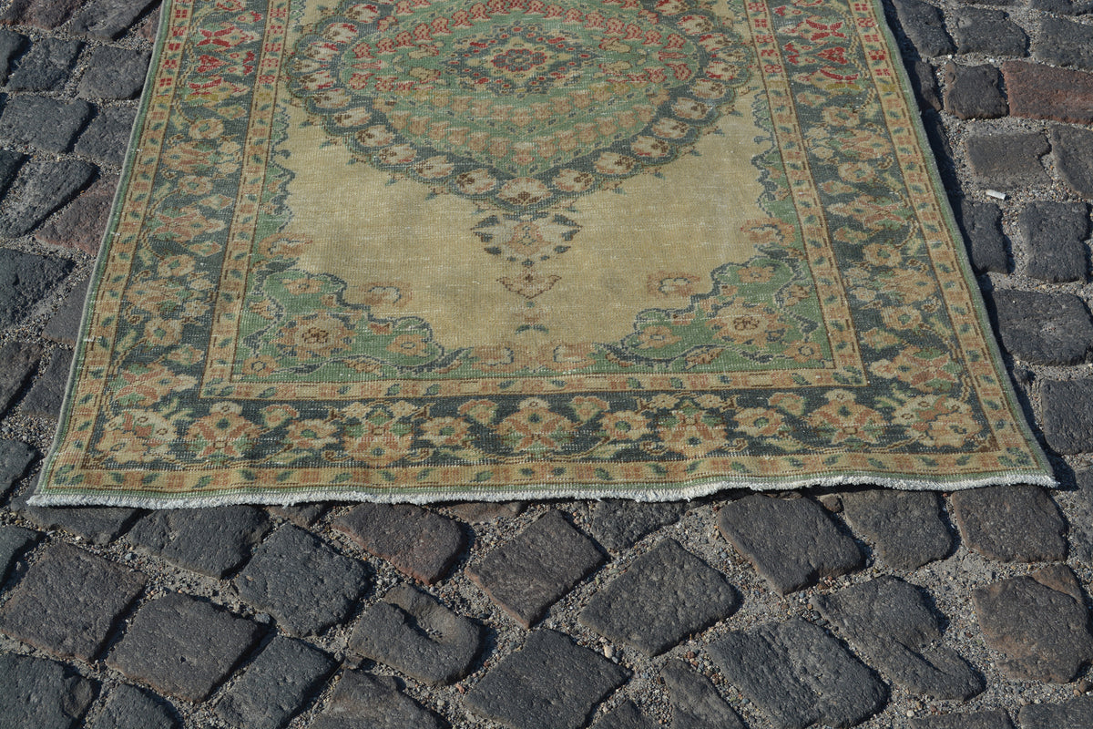Green Turkish Rug, Oriental Rugs,  Carpet  Doormat,Nice Rug, Kilim Oushak Rug,Vintage Rug Shop, Oriental Carpet, Entry Rug, 3.8X5.5 Ft AG789