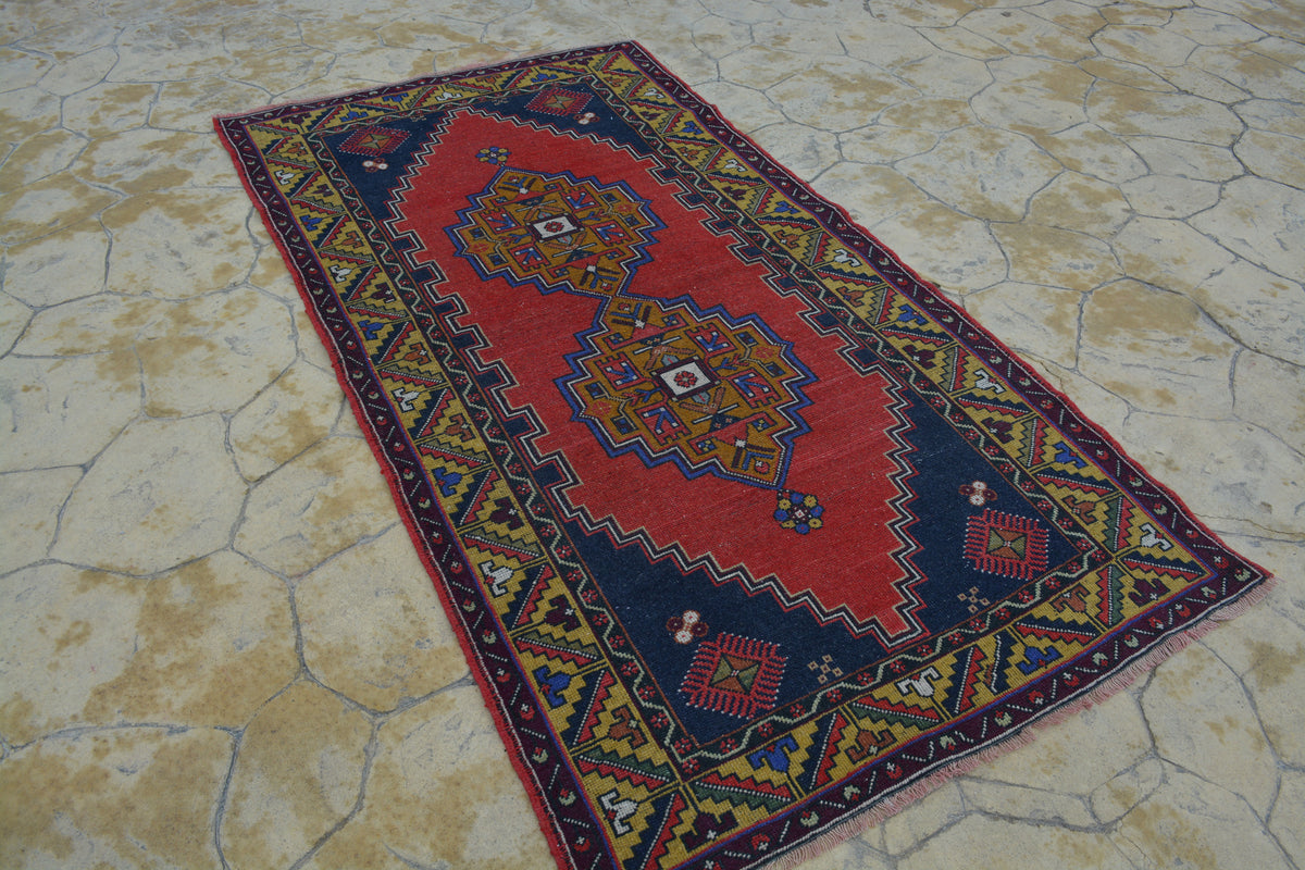 Vintage Rug, Knotted Tapijt, Alfombra Tapis Medium Carpet, Vintage Antique Tribal Persian Rug,  3.7 x 7  Feet AG989