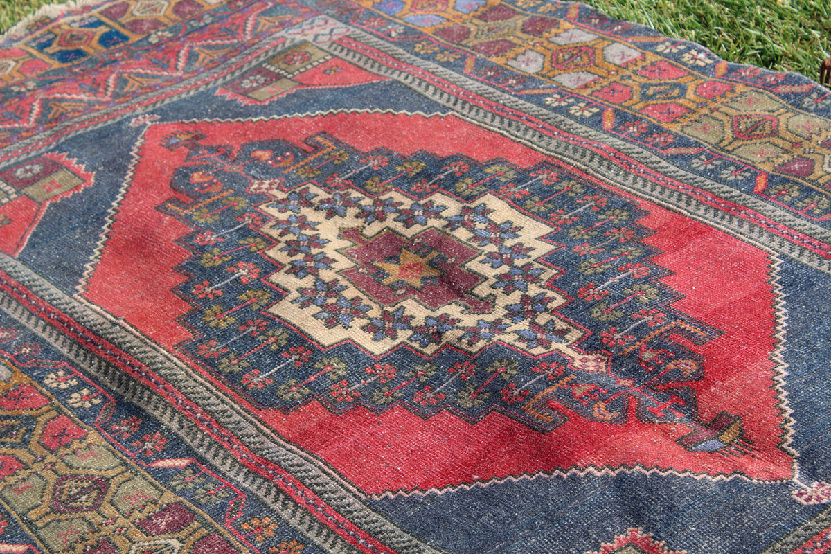 Vintage Rug, Turkish Vintage Hand Knotted Floor Oriental Vintage Kilim Rug,  Large Handmade Style Rug, 4.2 x 7  Feet  AG918