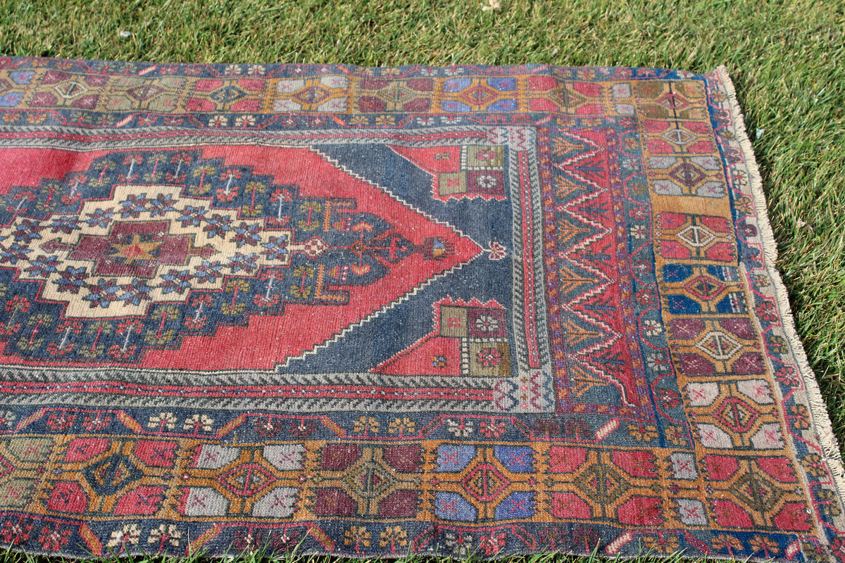Vintage Rug, Turkish Vintage Hand Knotted Floor Oriental Vintage Kilim Rug,  Large Handmade Style Rug, 4.2 x 7  Feet  AG918