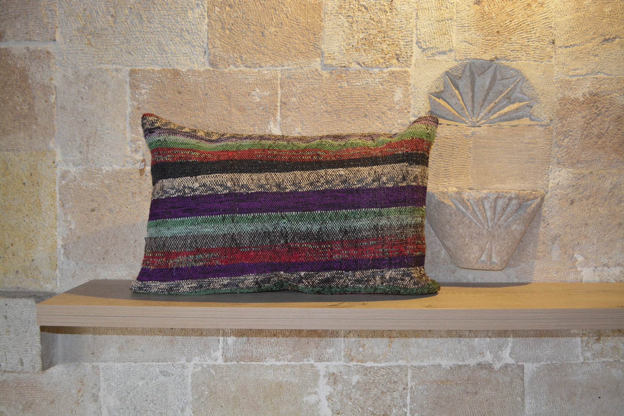 Wool Cushion, Bespoke Kilim Pillows, Abra Wool Cushion, Cushion Cushion, Vintage Kilims, Turkish Kilim Cushion,         16”x24” - EA316