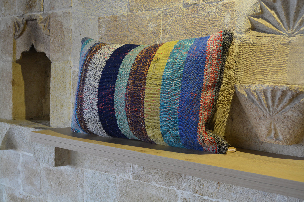 16x24 Pillow, Berber Pillow, Kilim Body Cover, Kilim Pillow Lumbar, Southwestern Pillow, Turkish Vintage Cushion,  16”x24”- EA375
