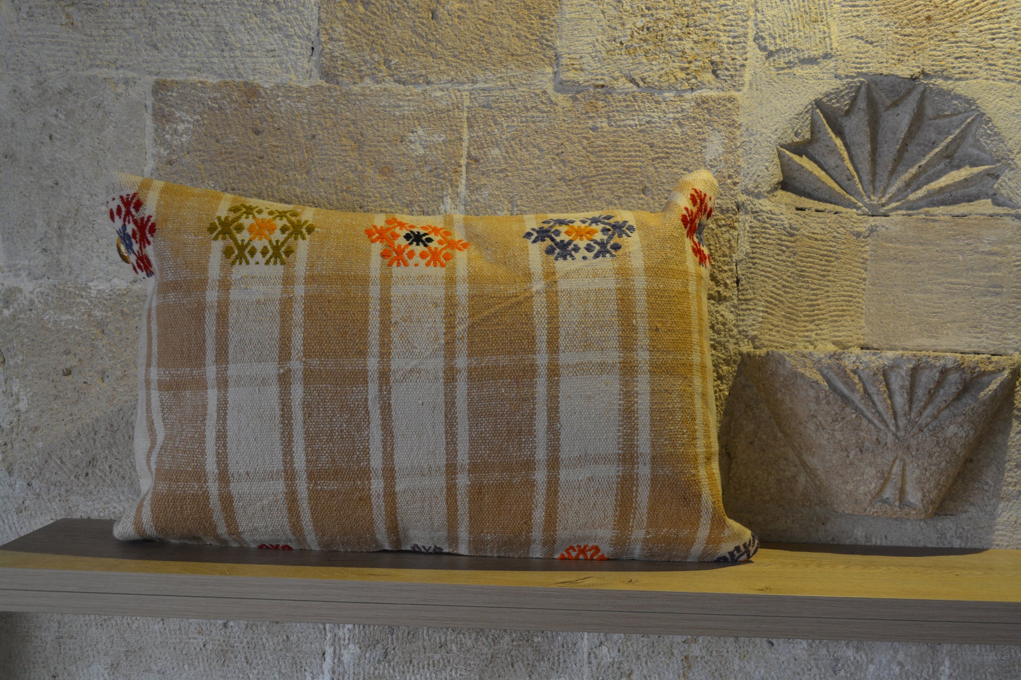 Vintage Pillow Cover, Kilim Cushions, Sofa Pillow, Lumbar Pillow, Aztec Pillow, Turkish Pillow  Colored Pillow,   16”x24” - EA209