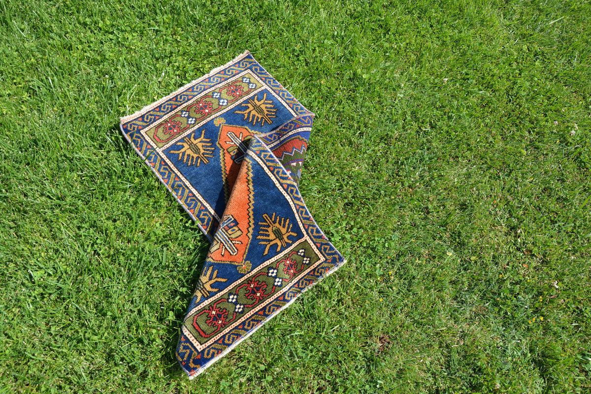 Small Vintage Turkish Rug, Distressed Rustic Red Area Rug, Tapis Berber, Small Turkish Rug, Turkish Rug Faded,        1.6 x 3.4 Feet AG1382