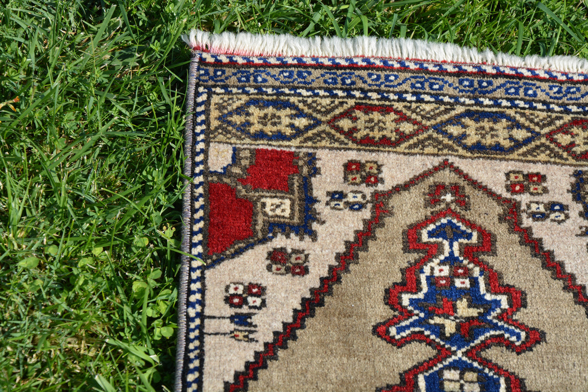 Antique Rug, Small Area Rug, Colorful Rug, Oriental Rug, Oriental Rug, Persian Style Rug, Tribal Rug, Moroccan Rug,    1.4 x 3.5 Feet AG1389
