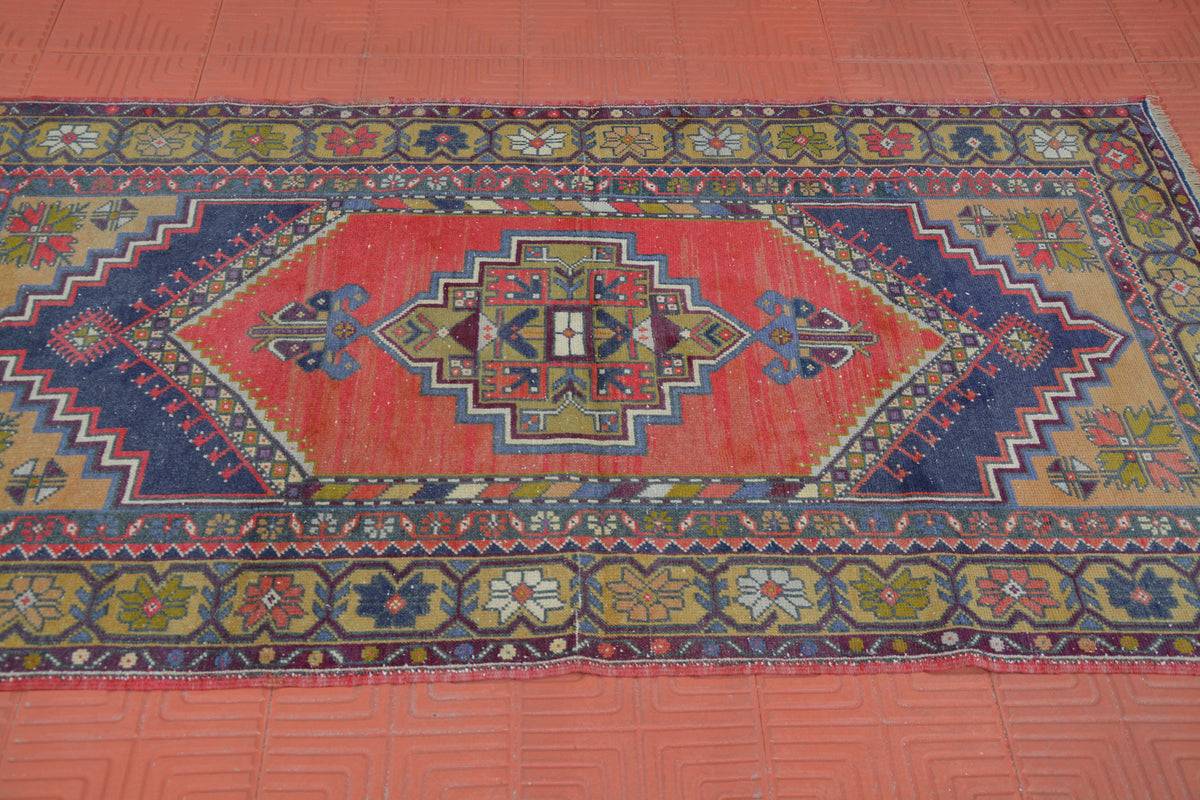 Vintage Rug, Vintage Rug Turkish, Oriental Rug, Morrocan Rug, Antique Rug, Berber Teppiche, Livingroom Rug,        3.8 x 7.2 Feet AG1527