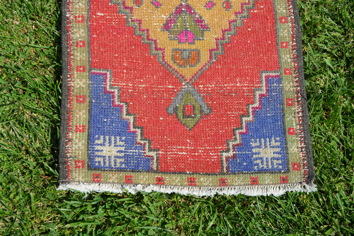 Turkish Rug, Small Vintage Turkish Rugs, Wool Rug, Antique Rug, Anatolian Kilim, Decorative Kilim Rug,     1.7 x 3.0 Feet AG1374