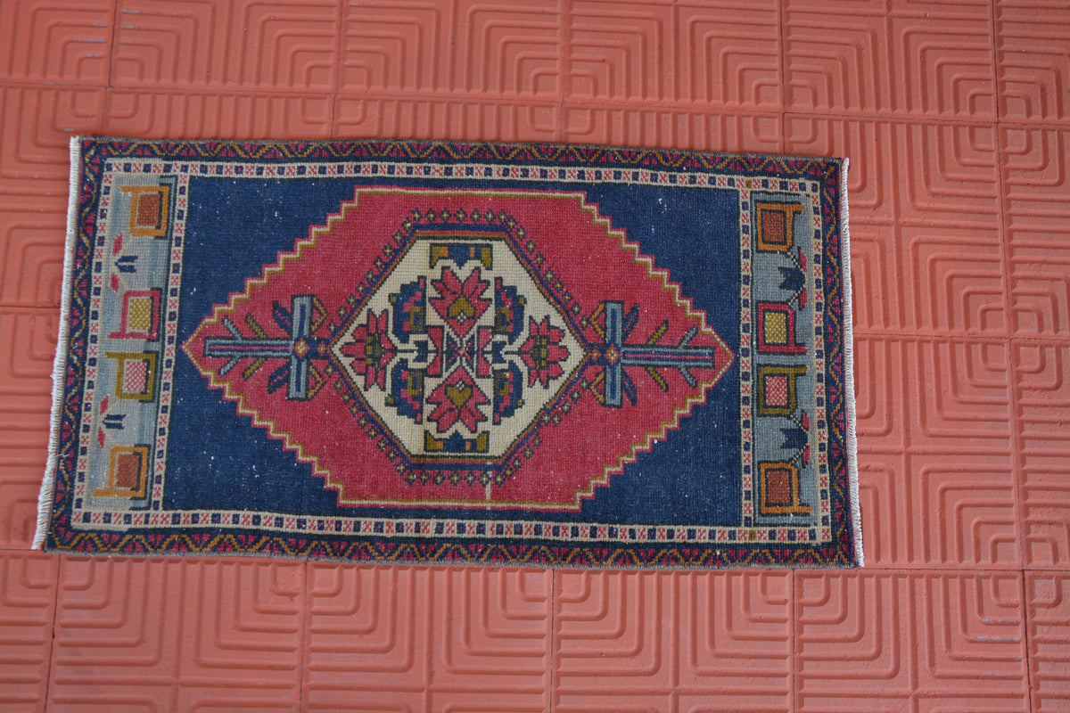 Turkish Rug, Door Mat Oushak Rug, Oriental Rug, Turkish Rug, Small Rug, Vintage Rug, Oushak Oriental Rug,  1.7 x 3.2 Feet AG1731