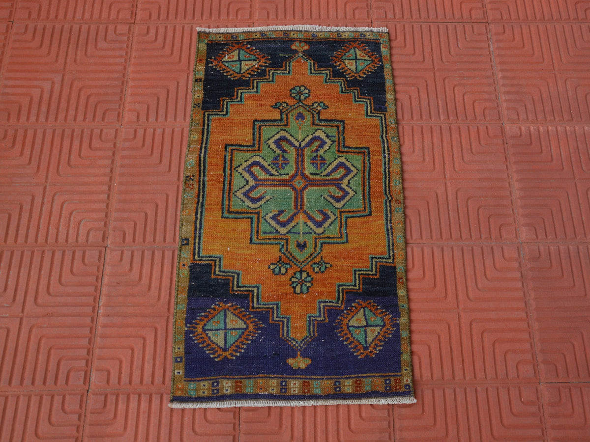 Turkish Rug, Antique Persian Style Turkish Rug, Oushak Rug,  Old Rug, Geometric Rug, Tapis Berber, Oushak Rug,        1.6 x 2.9 Feet AG1766