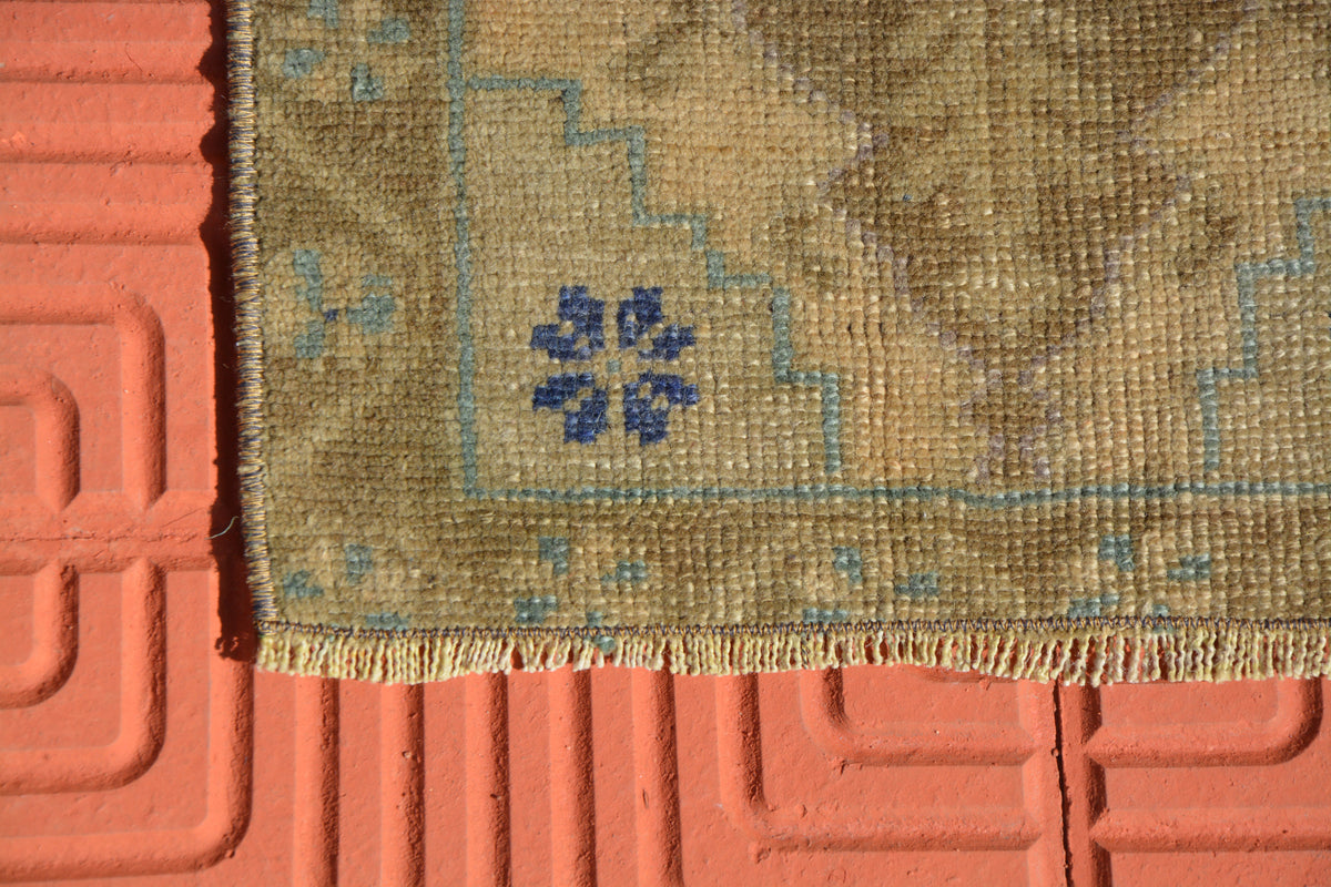 Turkish Wool Rug, Vintage Turkey Rug, Wool Kilim Turkish Rug, Handwoven Kilim, Berber Rug, Vintage Turkish Rug,        1.3 x 2.5 Feet AG1580
