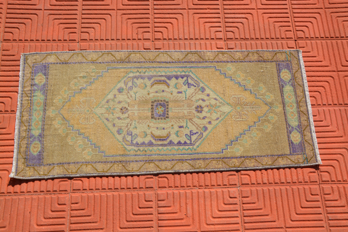 Turkish Rug,Tapis Berber, Berber Rug, Vintage Rugs, Berber Teppiche Oushak Rug, Antique Rug,               1.6 x 3.6 Feet AG1606