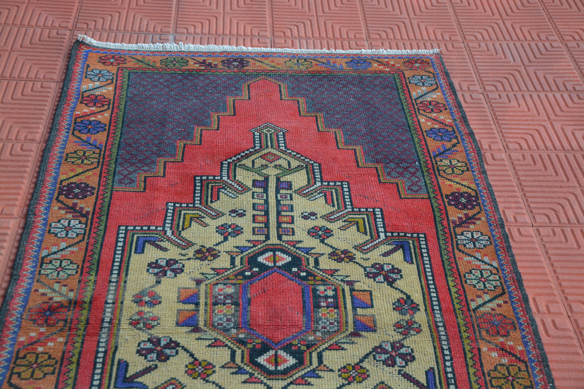 Vintage Rug, Traditional Vintage Kilim Rug, Bedroom Area Oriental Rug, Berber Rug, Morrocan Rug, Antique Rug,   3.6 x 7.1 Feet AG1630