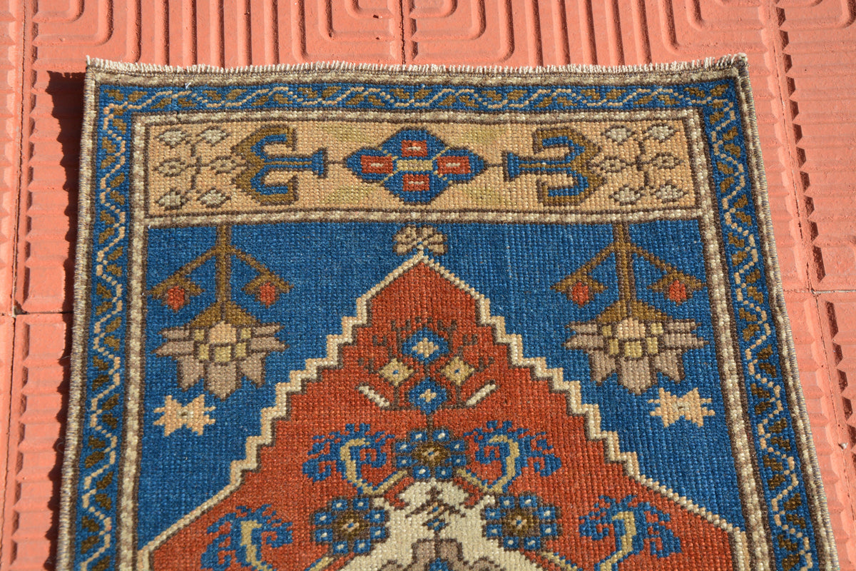 Turkish Rug, Small Turkish Area Rug, Colorful Rug, Oriental Rug, Small Oushak Rug, Anatolian Rug, Small Bath Rug,    1.7 x 3.2 Feet AG1700