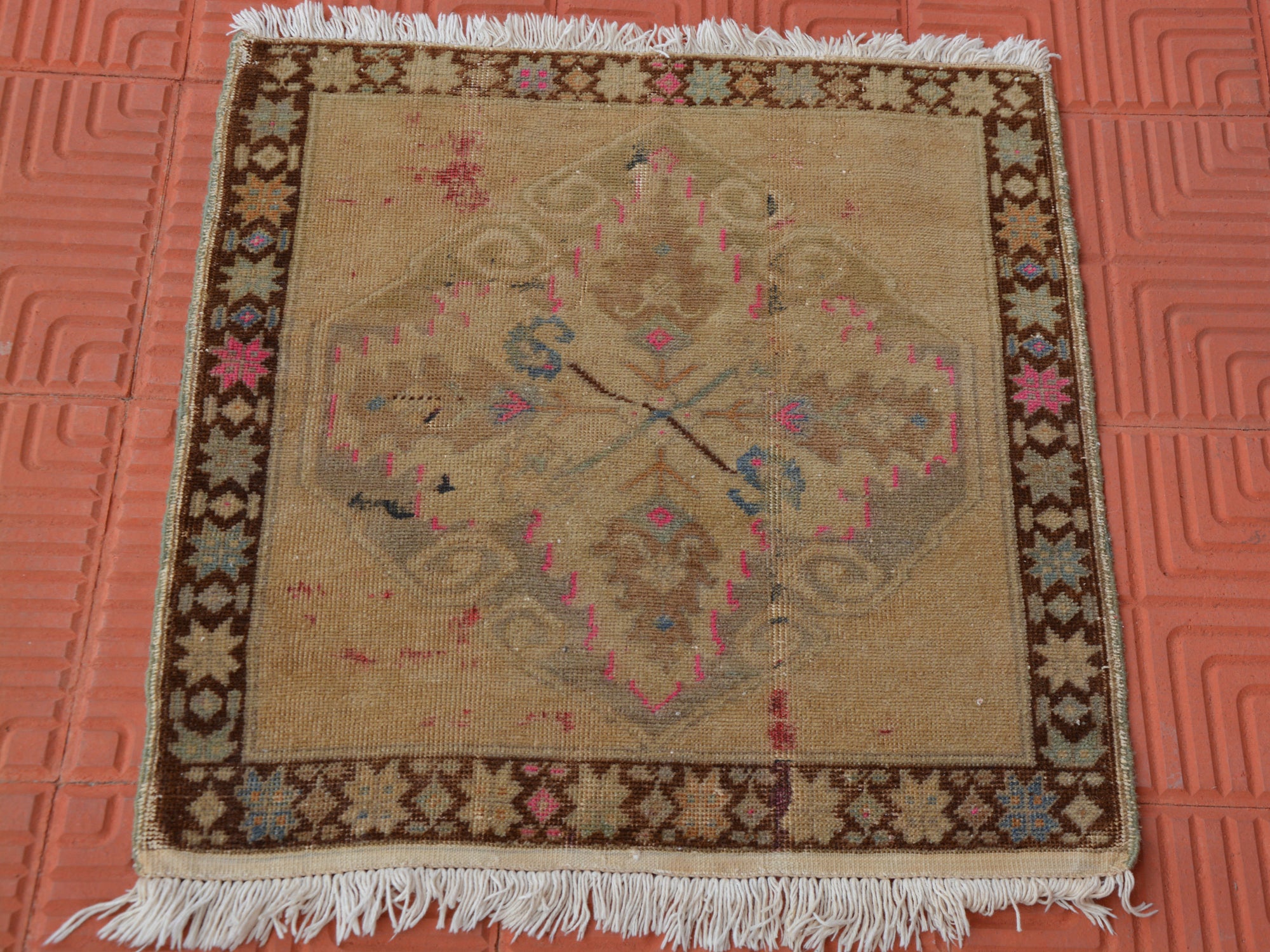 Square Vintage Turkey Rug, Handwoven Rug, Turkish Vintage Rugs, Corridor Rug, Hand Made Ethnic Rug Oushak Rug,     2.2 x 2.2 Feet AG1756