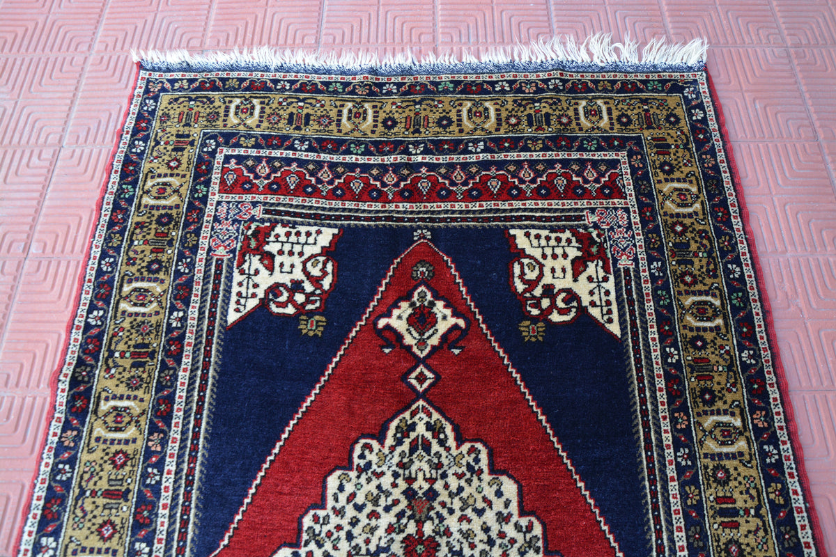 Handwoven Kilim, Turkish Kilim Rugs, Kilim Turkish Rug, 5x9 Rug, Hemp Kilim Rug, Natural Dye  Small Turkish Rug,   4.5 x 8.5 Feet AG1841