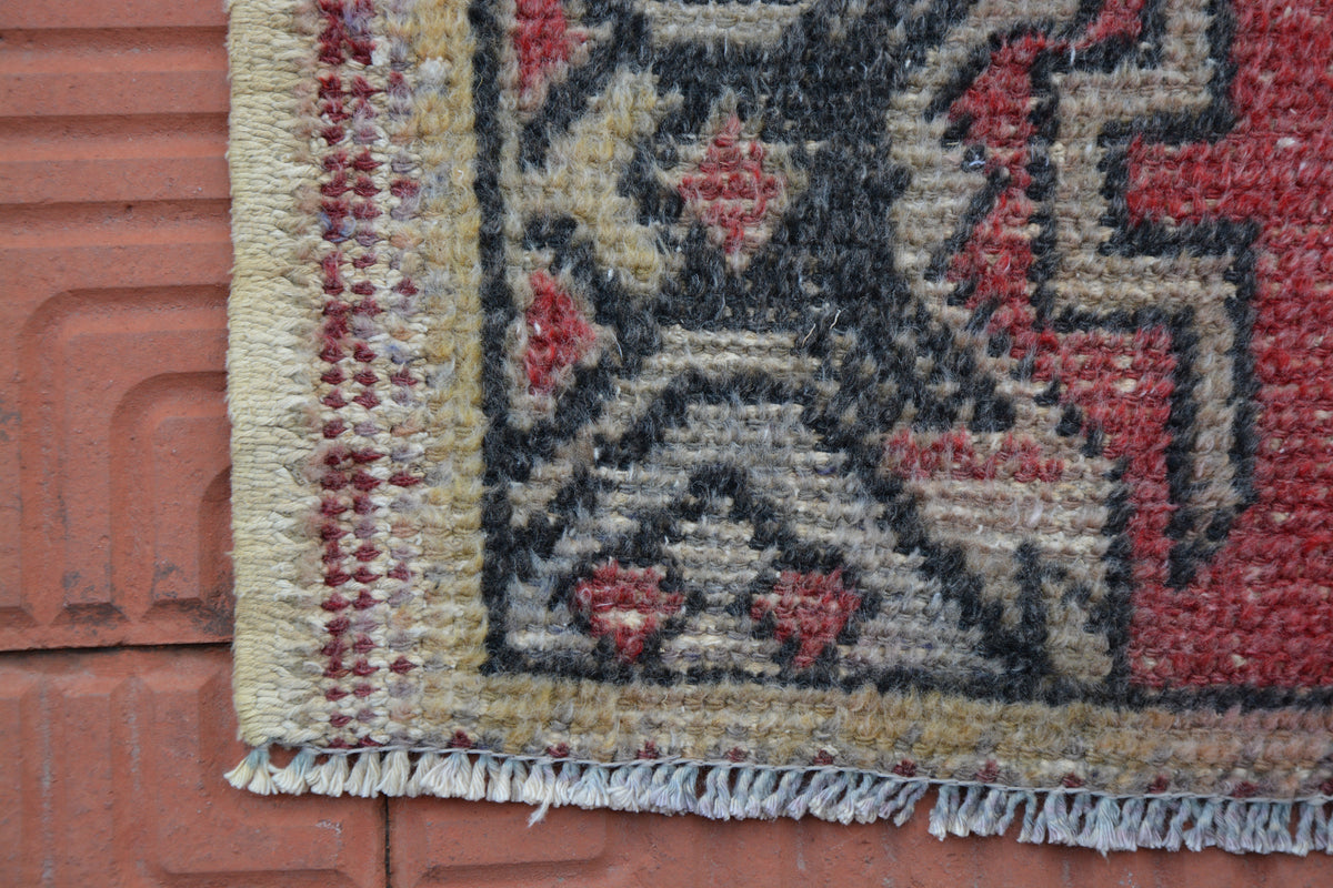 Boho Decor Rug, Doormat Rug, Carpet Rug, Rug Carpet, Bohemian Rug, Oushak Vintage Rug, Bathroom Rug, Small Rug,  1.8 x 3.0 Feet AG1896
