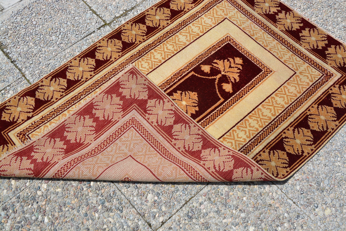 Gold Color Hand Knotted Rug, Small Rug, Home Decor Rug, Vintage Rugs, Penny Rugs, Distressed Rug, Ethnic Rug,    2.9 x 4.4 Feet LQ041