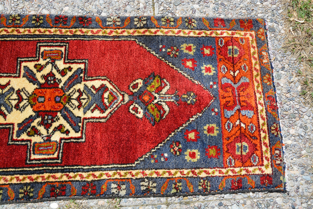 Turkish Small Rug, Vintage Wool Rug, Vintage Small Rug, Oushak Rug, Hallway Rug, Turkish Oushak Rug,  1.6 x 3.7 Feet LQ063
