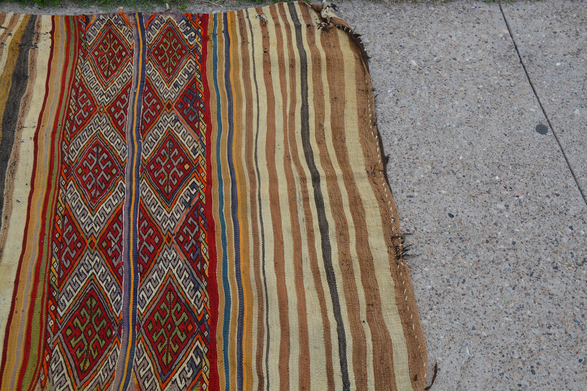 Handmade Kilim Rug, Accent Small Rug, Turkish Rug, Vintage Rug, Antique Rug, Hand Crafts Kilim, 3x5 Area Rug,     3.5 x 4.7 Feet LQ243
