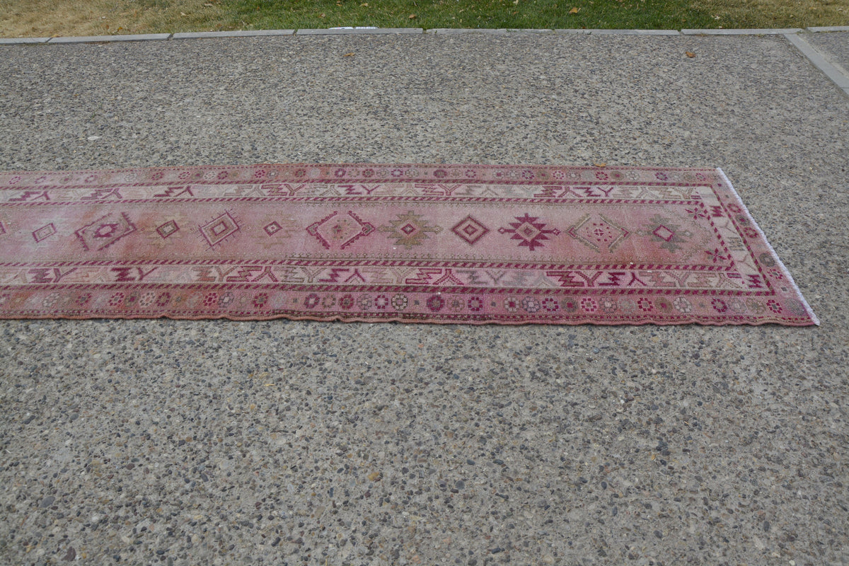 Pink Vintage Runner Rugs, Handmade Pink Runner Rug, Long Vintage  Geometric Runner Rug, Wall Décor,      13.4 x 2.7 Feet LQ431